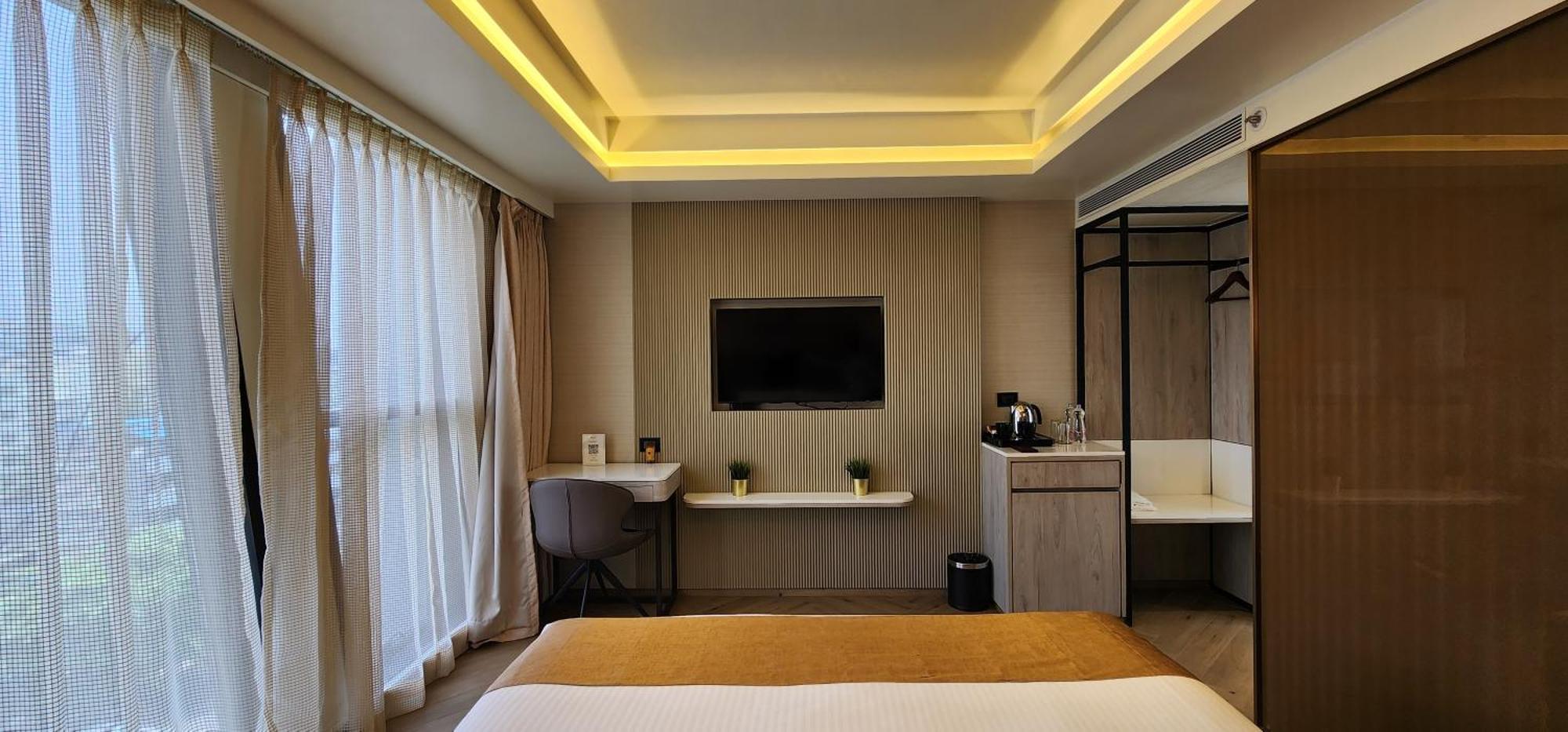Dragonfly Hotel - The Art Hotel Mumbai Dış mekan fotoğraf